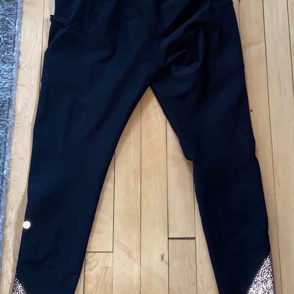 Lulu lemon leggings - Picture 3 of 4